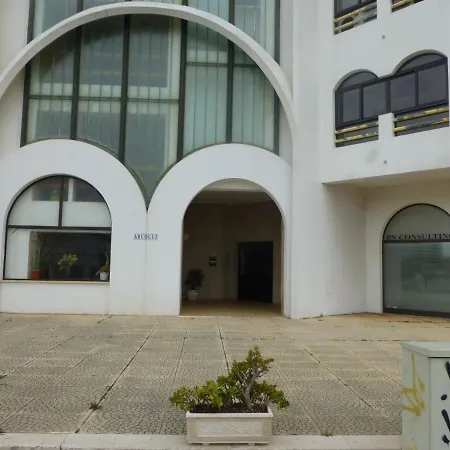 Fantastic T2 In Praia Da Rocha, Portimao, Algarve * Портиман